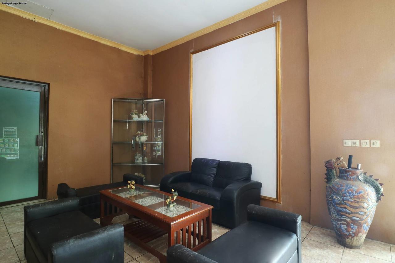 Hotel Ellysta Тангеранг Екстериор снимка